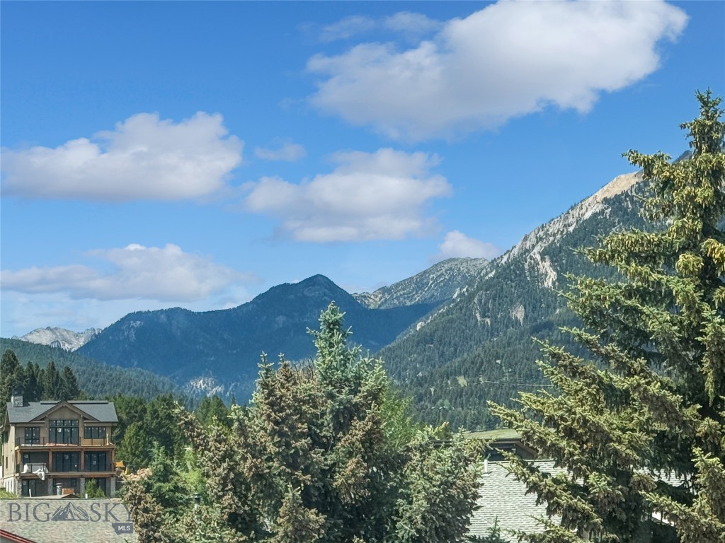 80 Aspen Leaf Drive 7 Property Photo 14