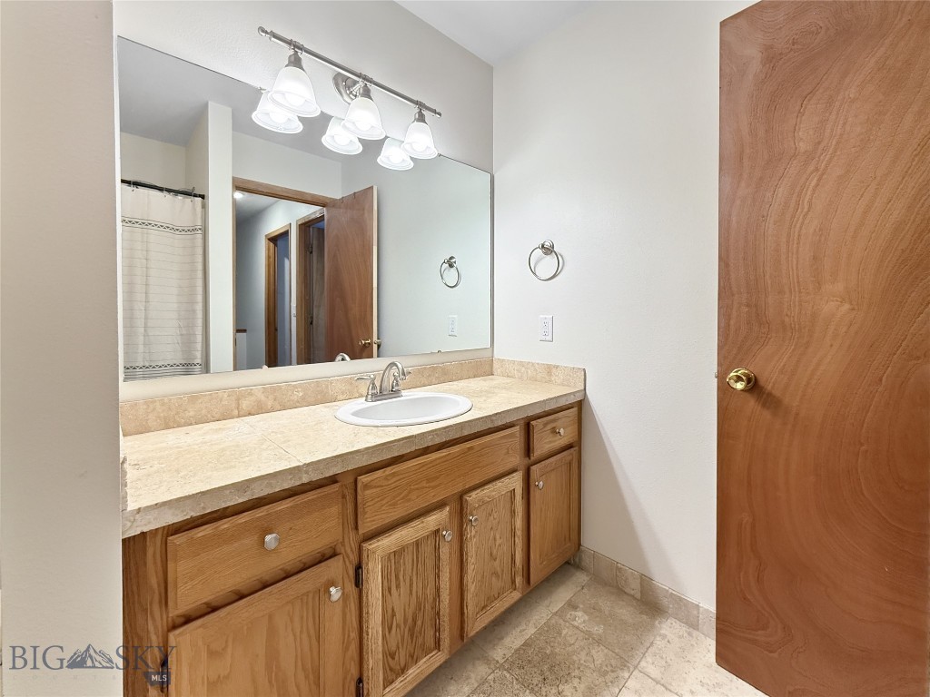 80 Aspen Leaf Drive 7 Property Photo 18