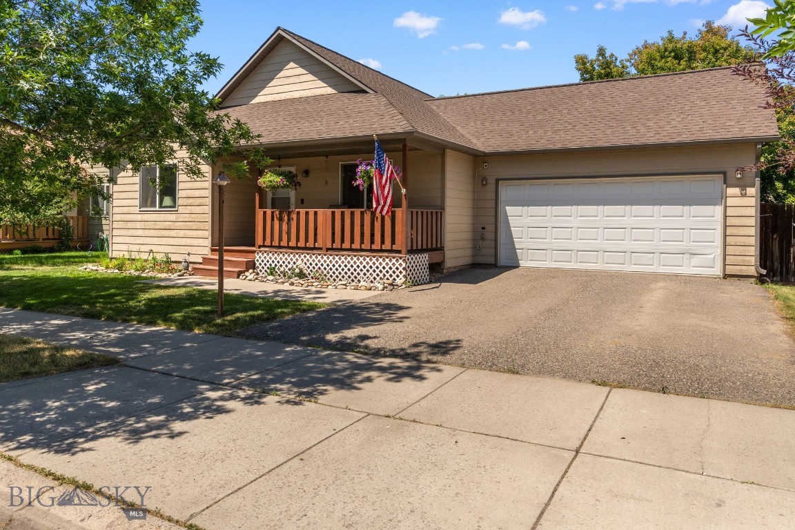 659 Green Tree Drive Property Photo 1