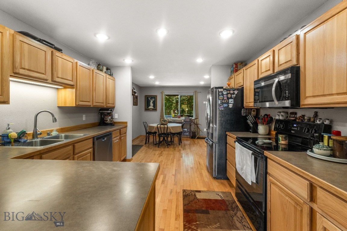 659 Green Tree Drive Property Photo 11