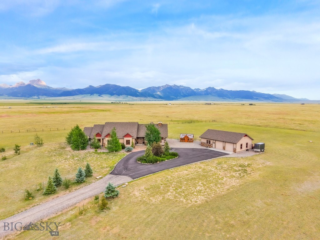 115 Holding Pen Road Property Photo 5