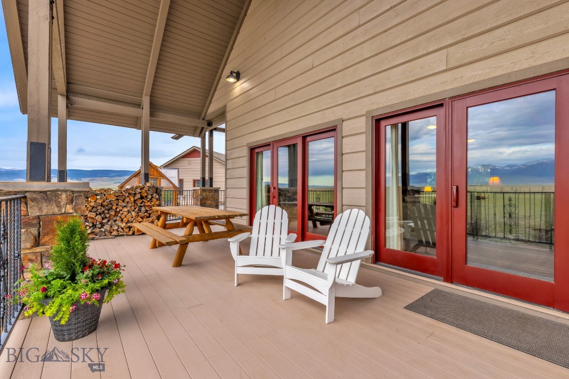 115 Holding Pen Road Property Photo 12