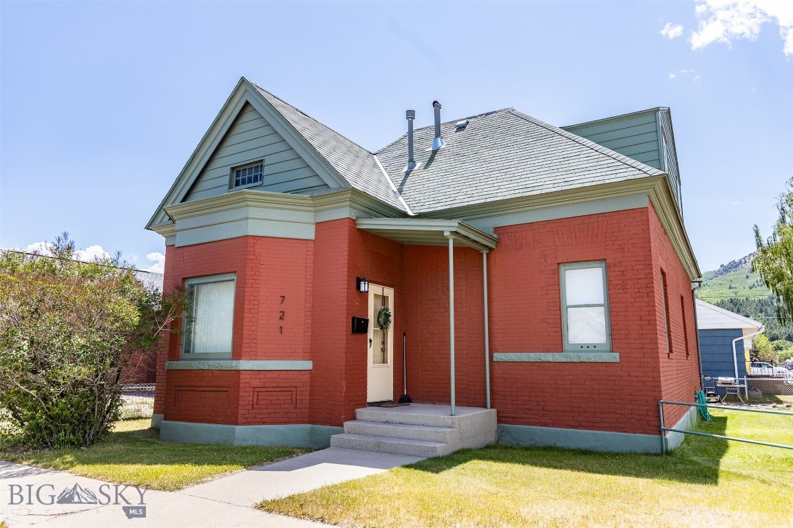 721 W Park Avenue Property Photo 1