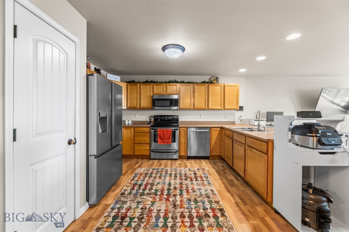 1110 Biehl C Property Photo 7