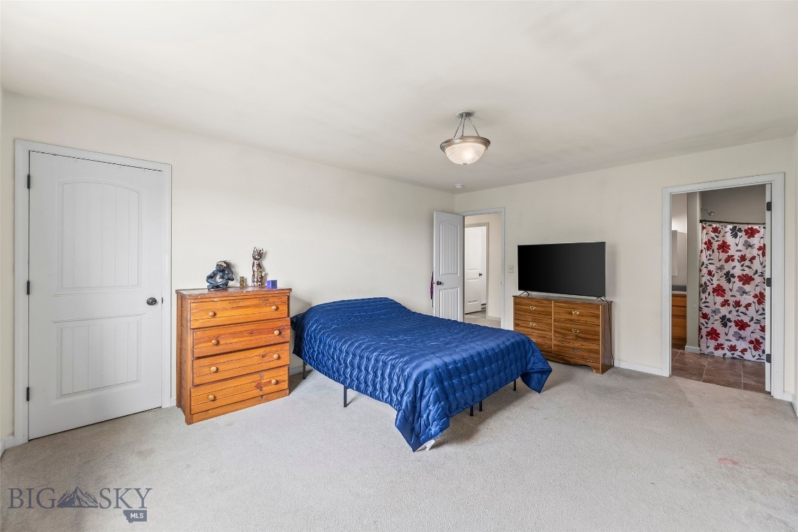 1110 Biehl C Property Photo 13