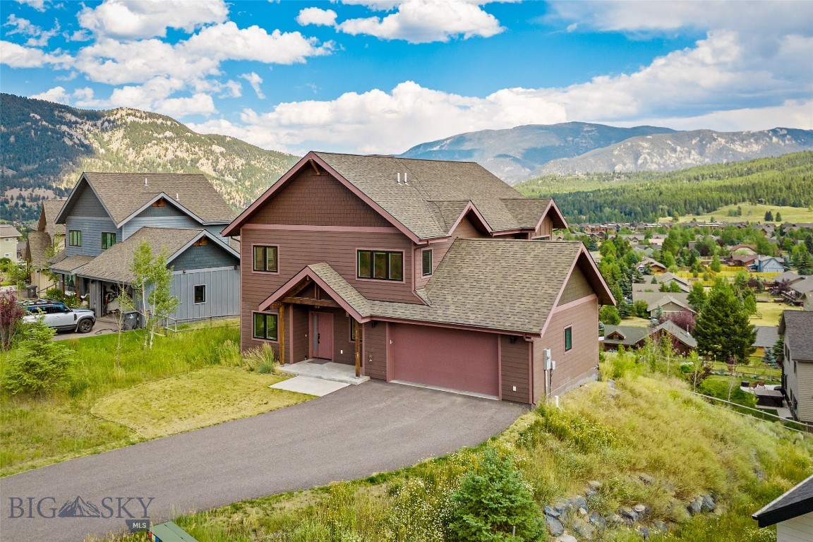 458 Big Pine Property Photo 2