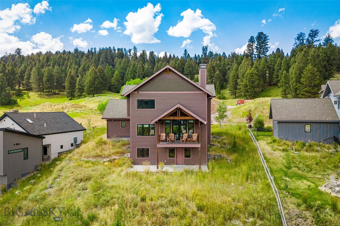 458 Big Pine Property Photo 3