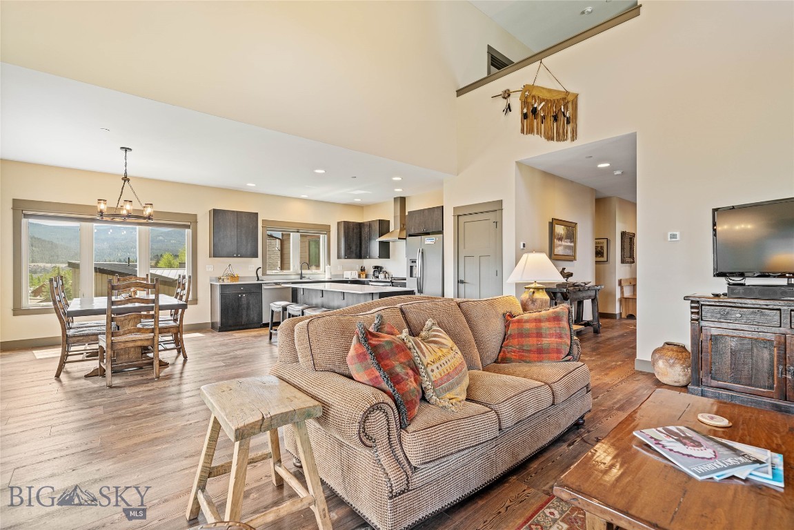 458 Big Pine Property Photo 11