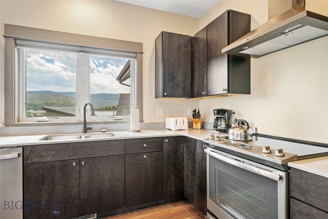 458 Big Pine Property Photo 13