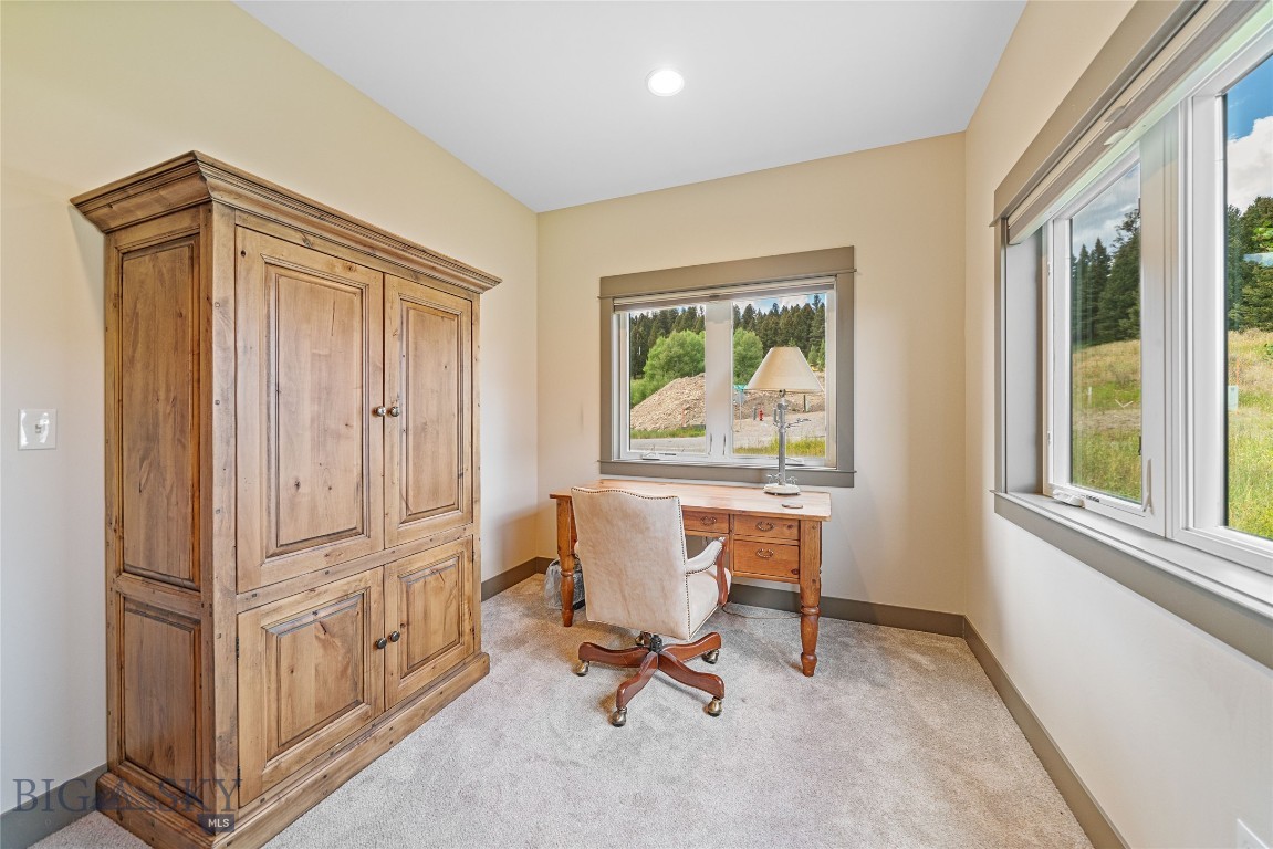 458 Big Pine Property Photo 16