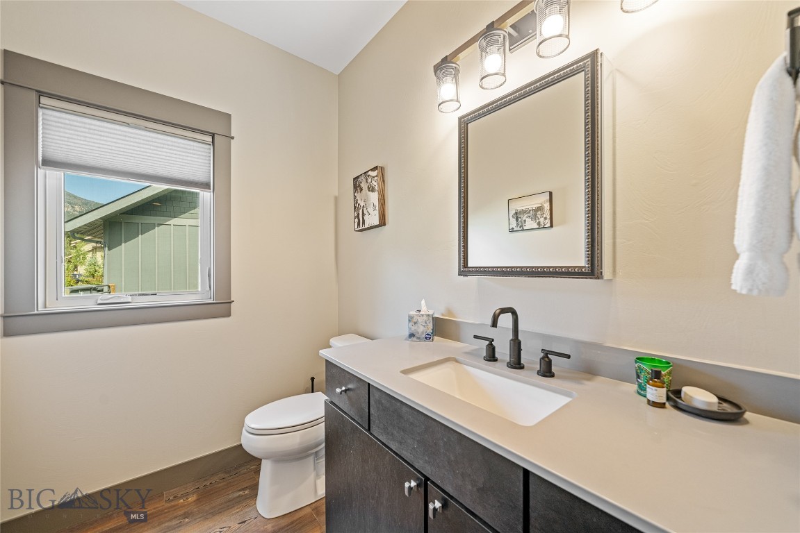 458 Big Pine Property Photo 17