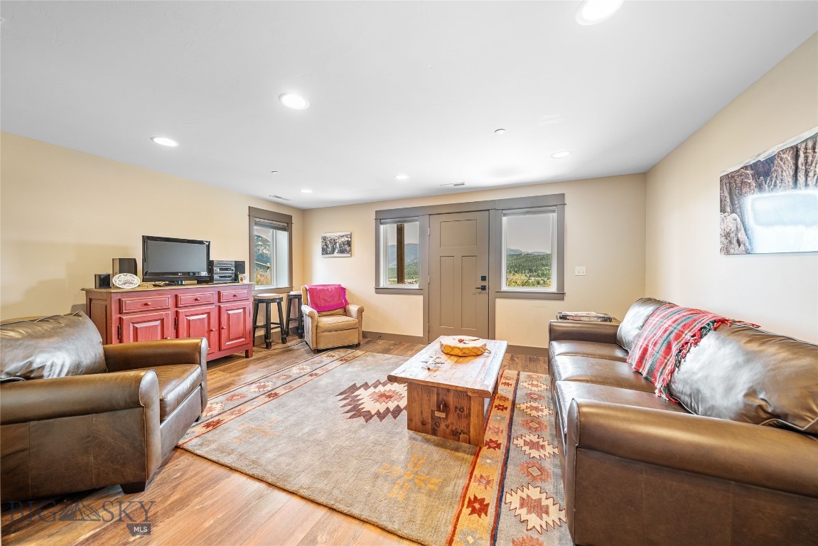 458 Big Pine Property Photo 29