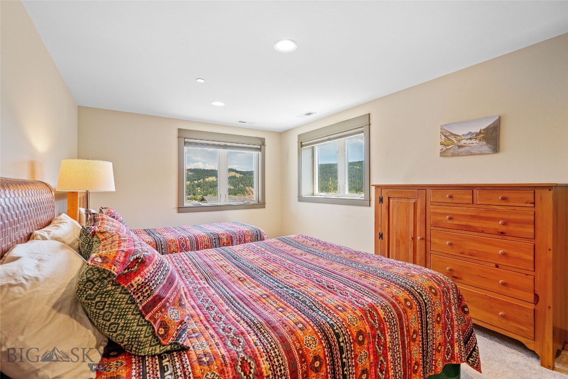 458 Big Pine Property Photo 31