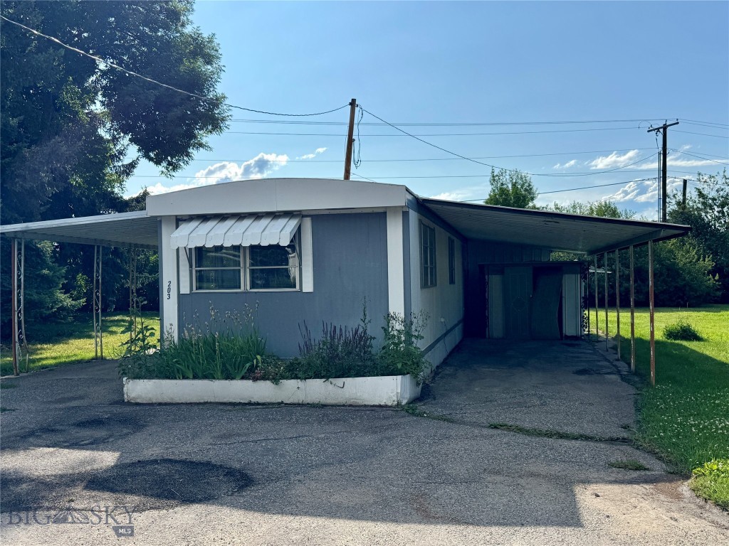 203 Yerger Drive Property Photo 1