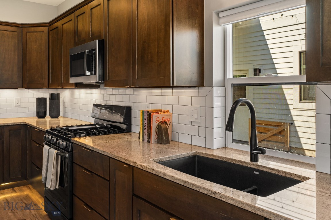 3139 Blackbird Drive Property Photo 17