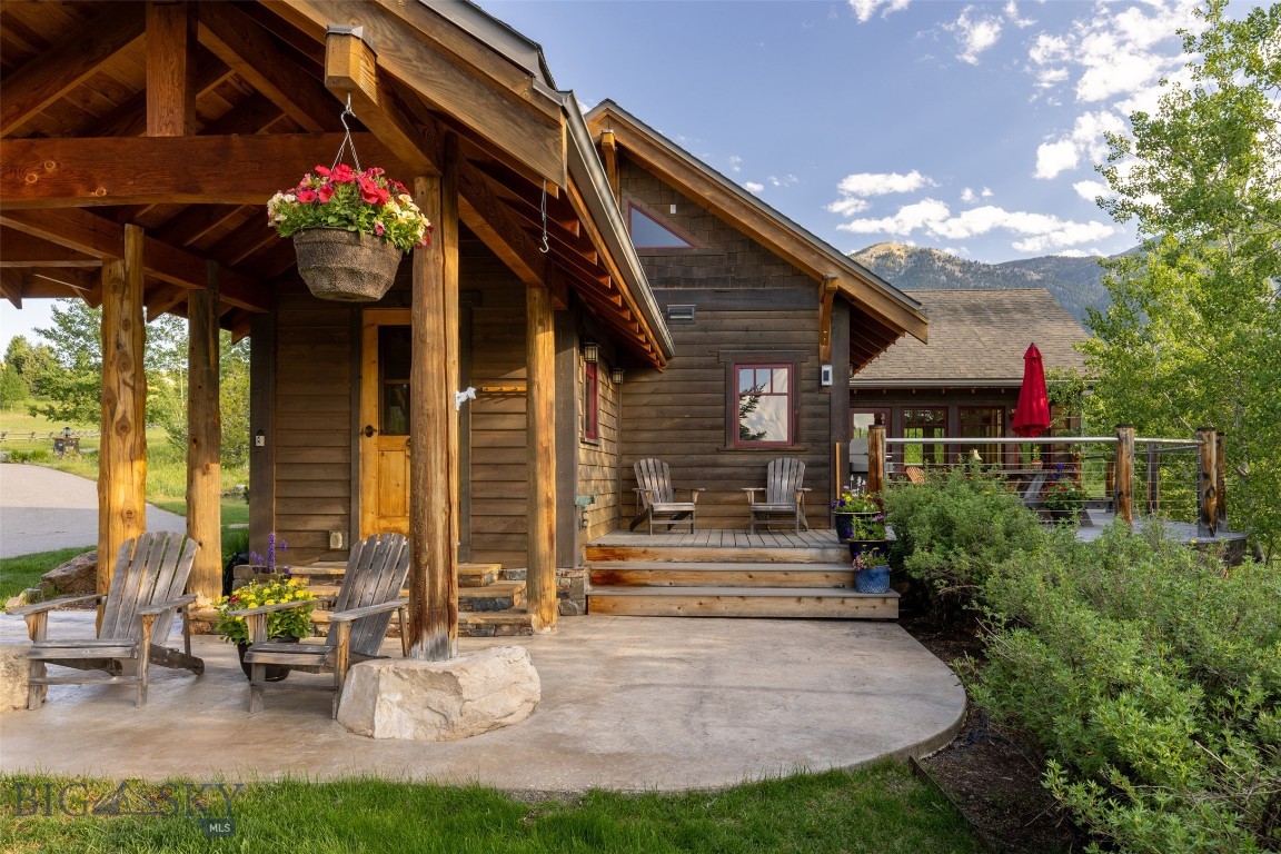 526 Chief Joseph Trail Property Photo 4