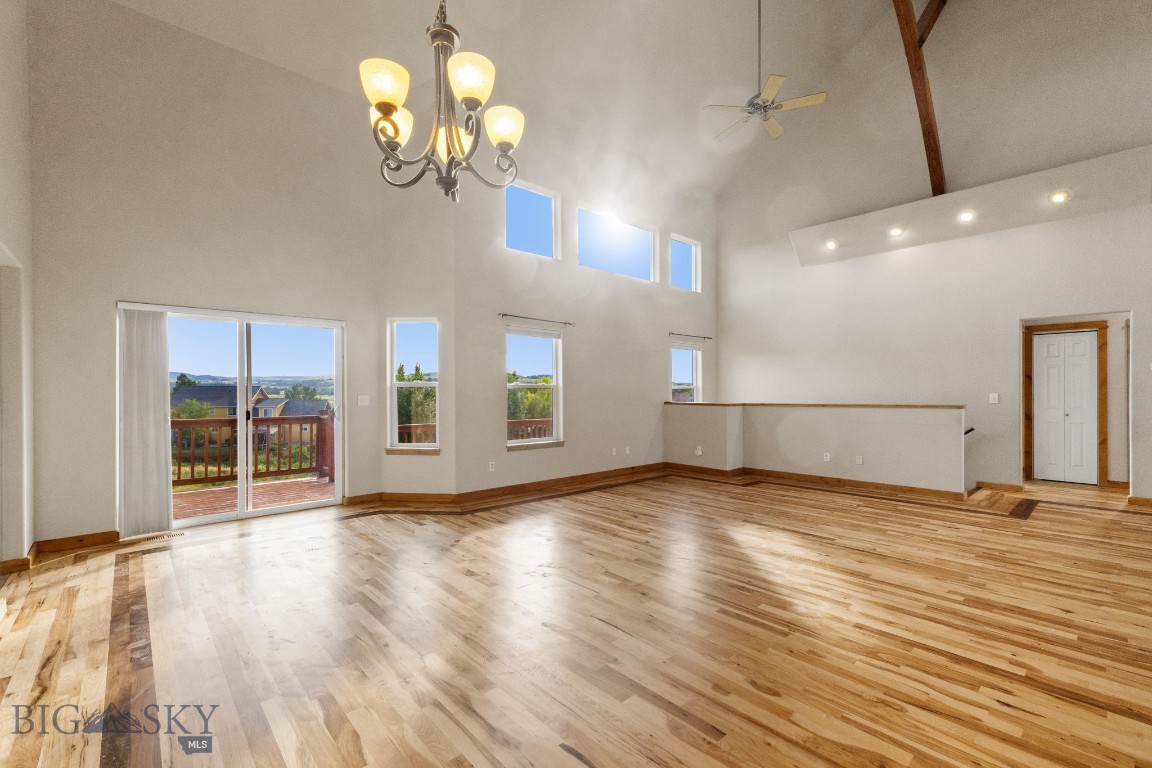 74 W Clara Court Property Photo 6