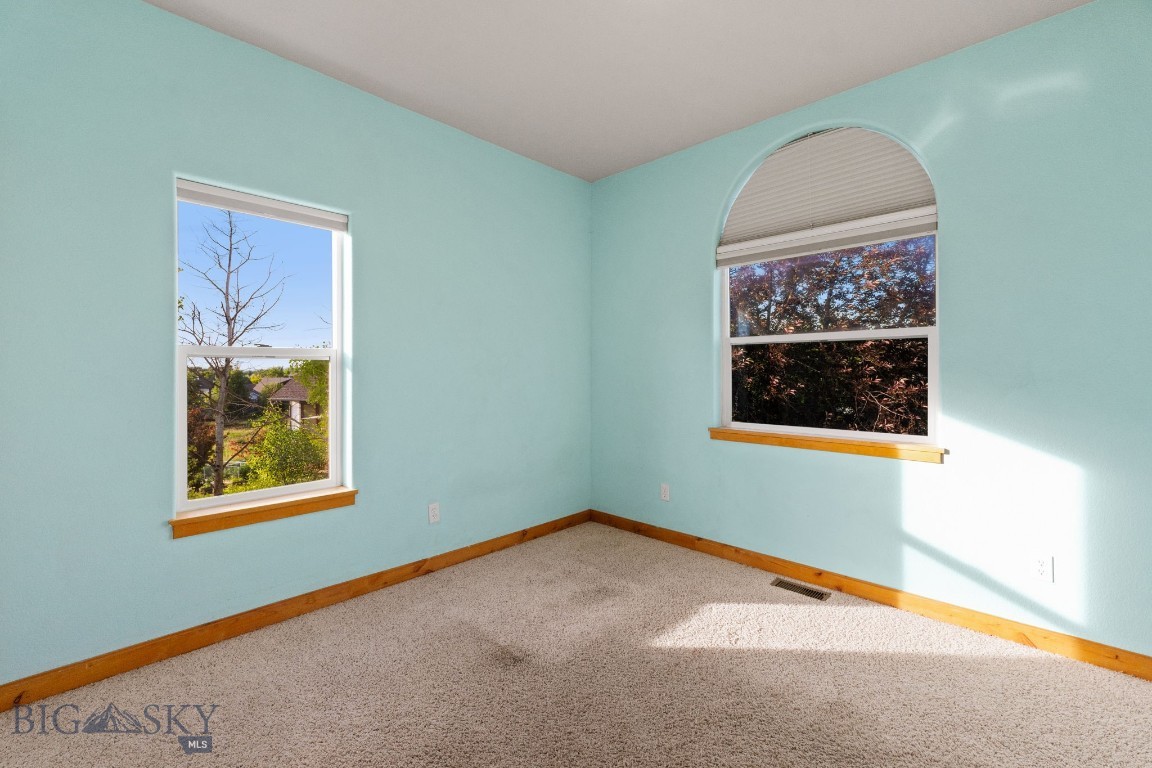 74 W Clara Court Property Photo 23