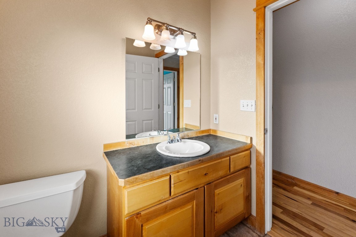 74 W Clara Court Property Photo 29