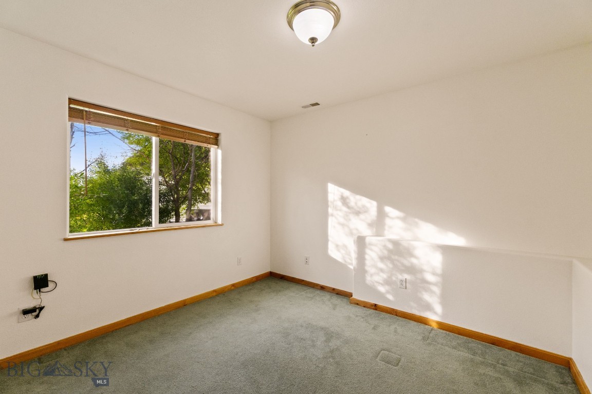 74 W Clara Court Property Photo 34