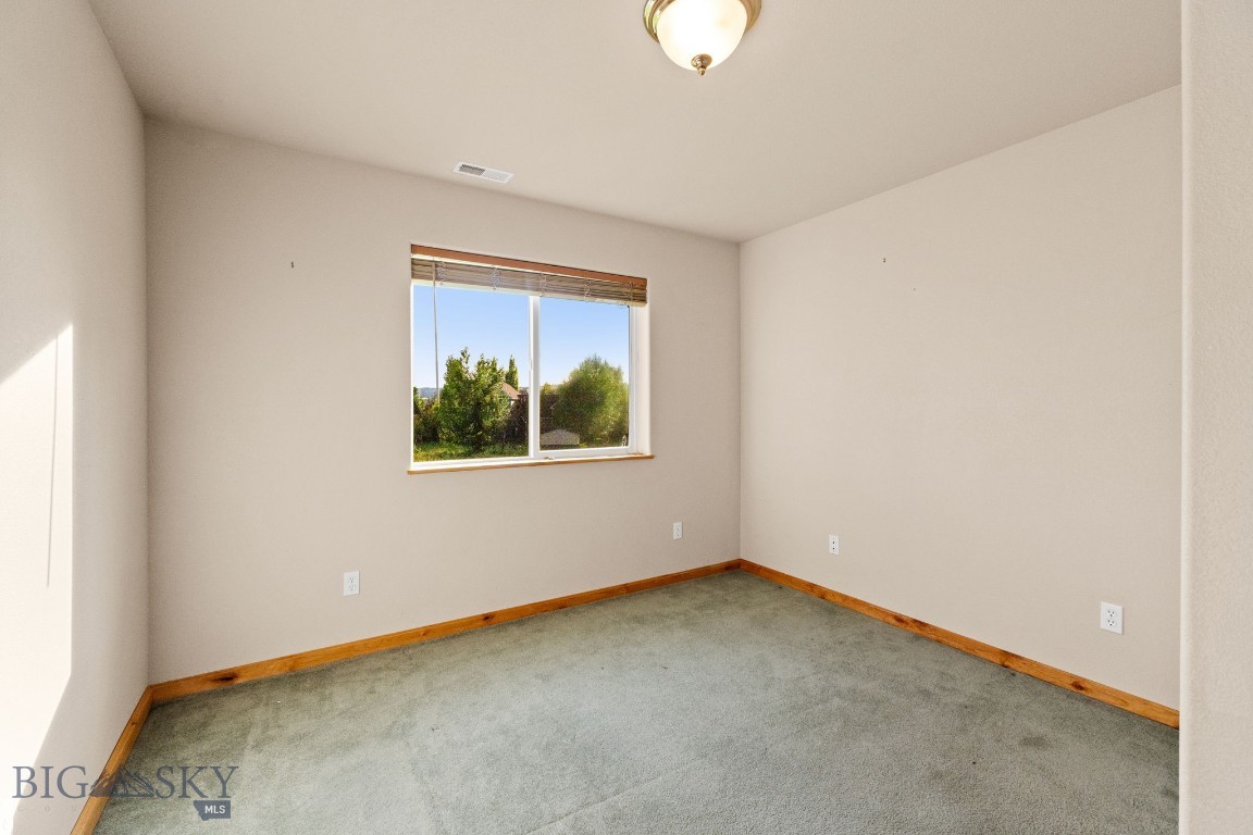 74 W Clara Court Property Photo 37