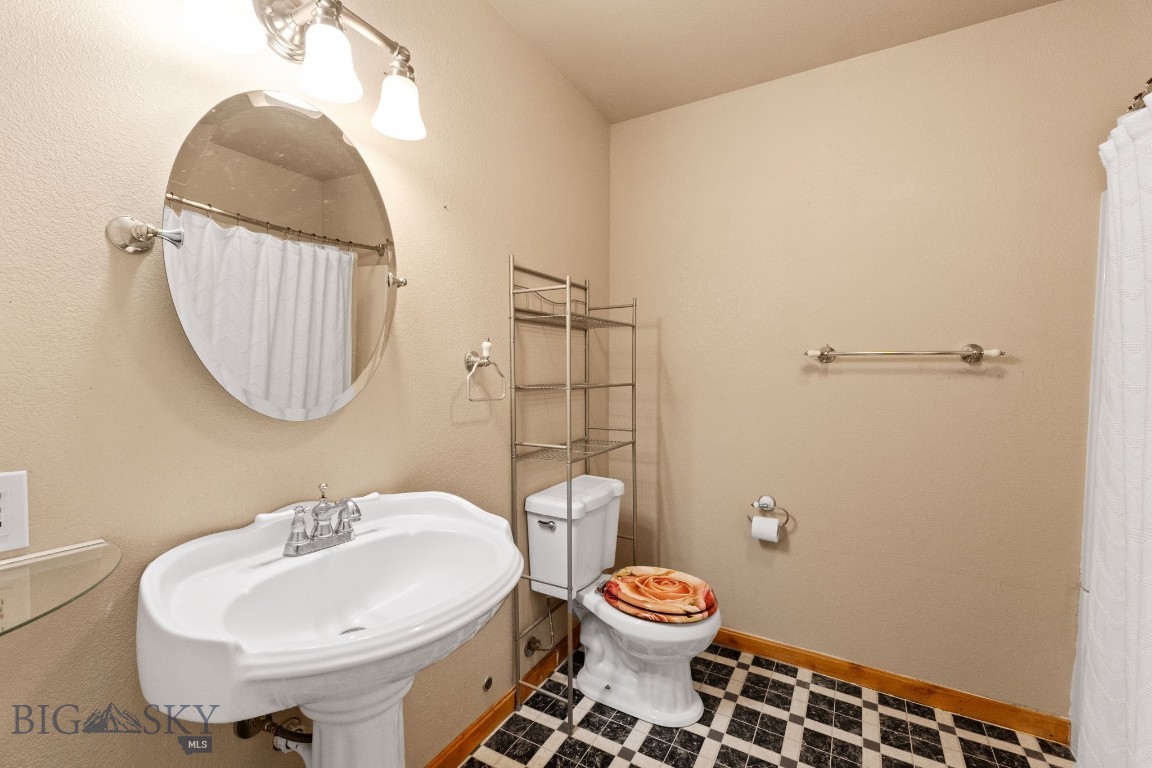 74 W Clara Court Property Photo 39