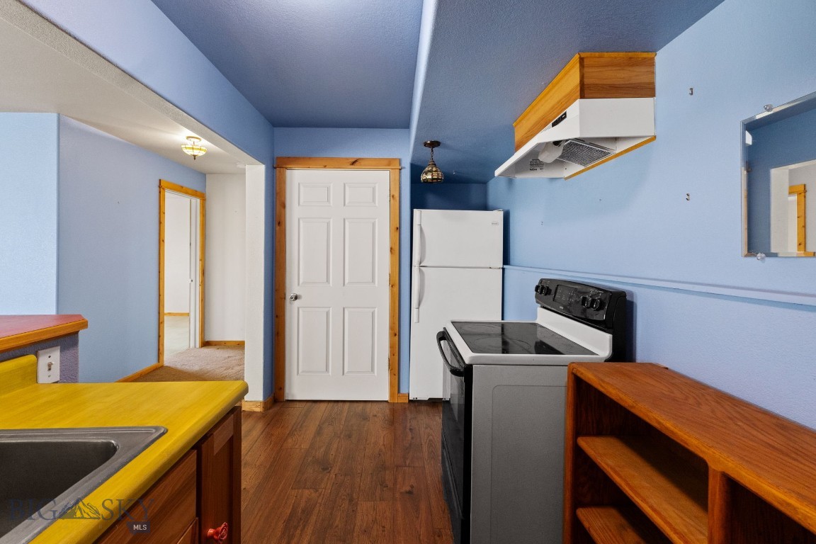 74 W Clara Court Property Photo 41