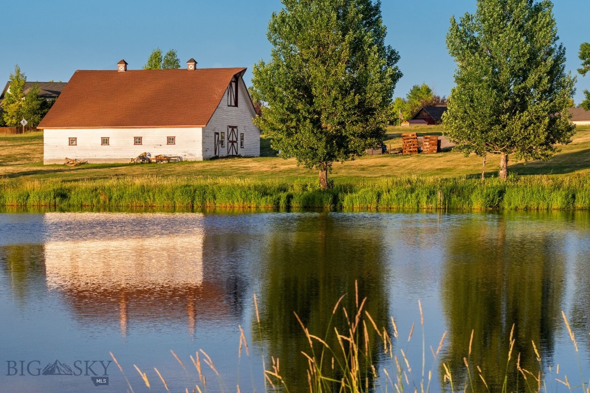 74 W Clara Court Property Photo 48