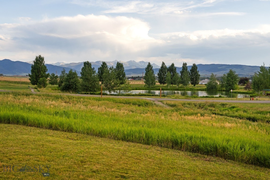 74 W Clara Court Property Photo 53