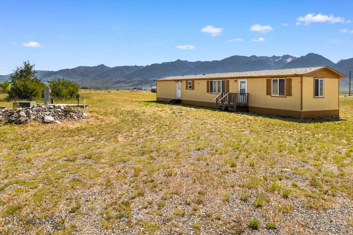 20 Black Hawk Property Photo 7