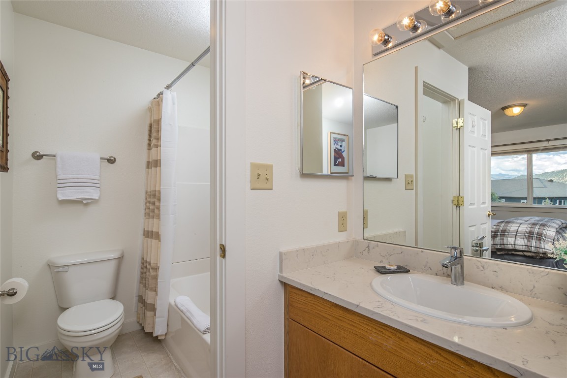 344 Candlelight Meadow Drive Property Photo 26