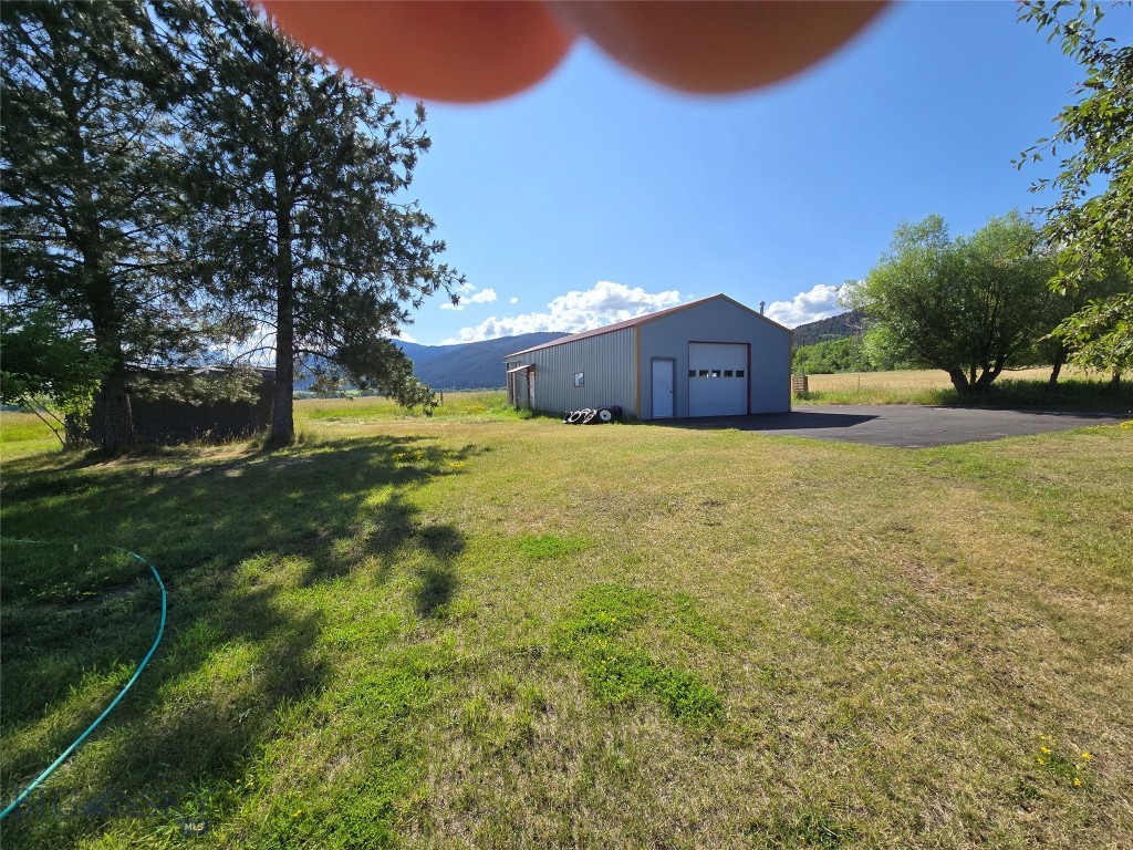 8050 S Leverich Road Property Photo 5