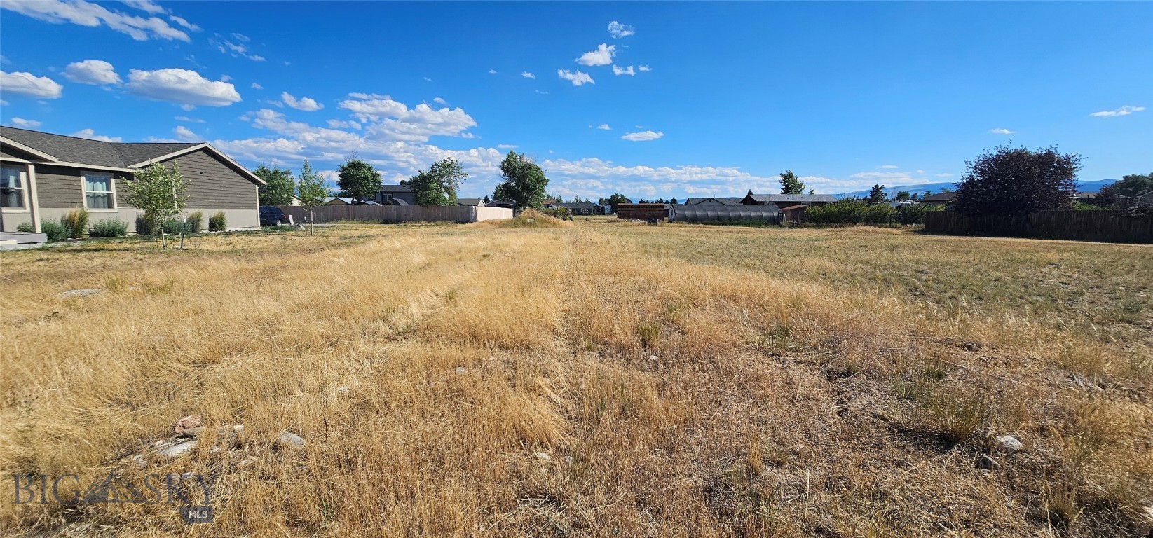 Lot 14 Hugel Property Photo 1
