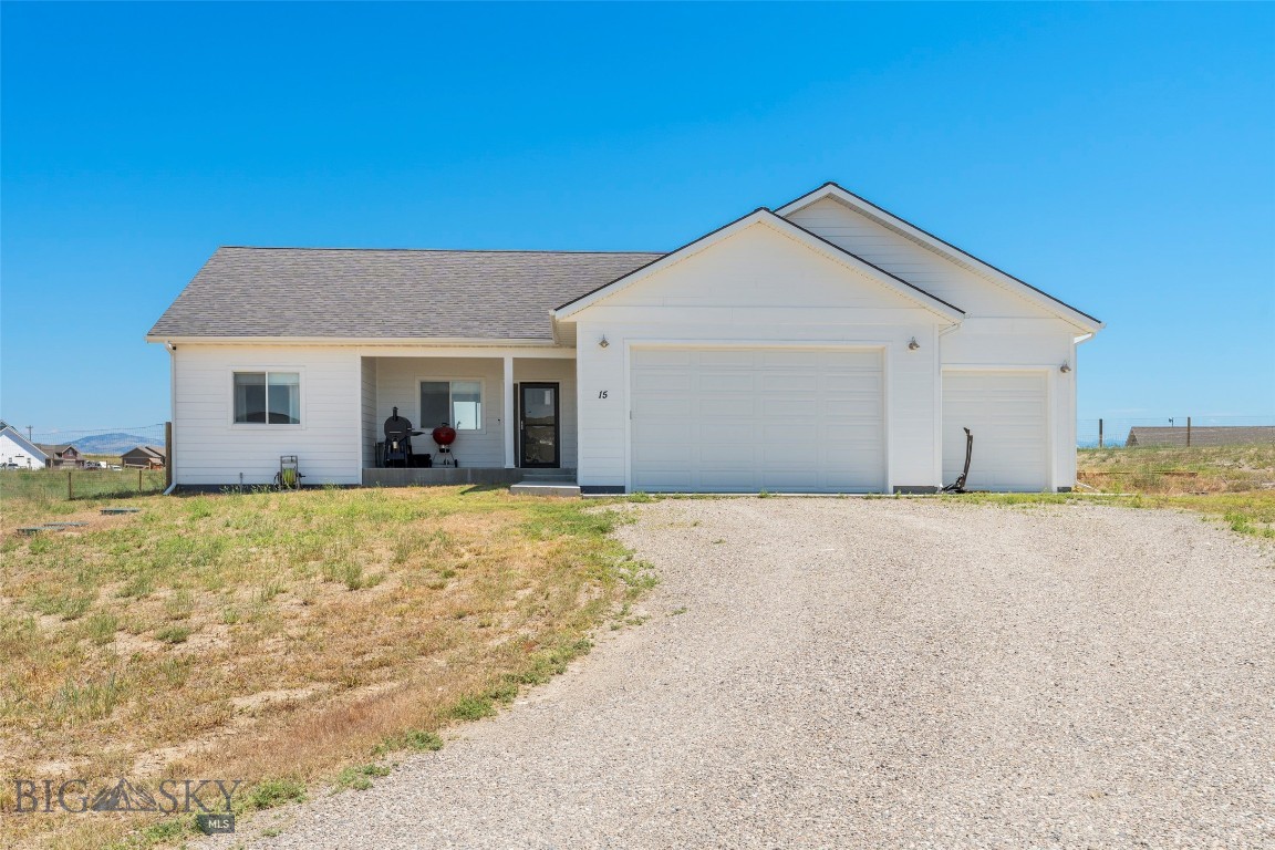 15 Santa Fe Trail Property Photo 1