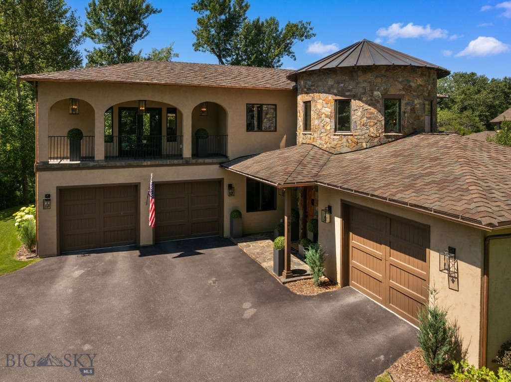 101 Milky Way Drive Property Photo 4