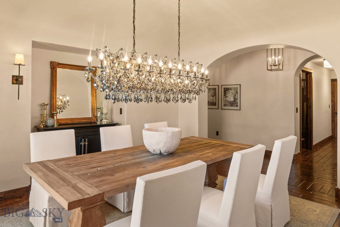 101 Milky Way Drive Property Photo 13