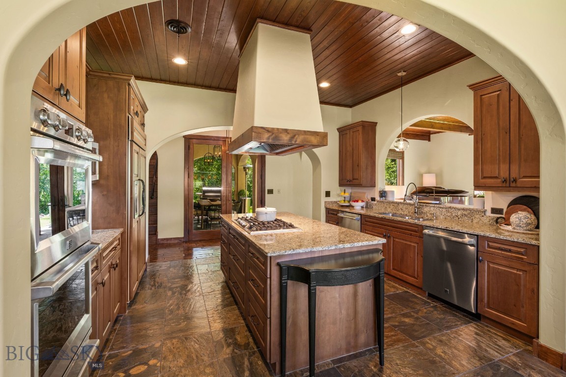 101 Milky Way Drive Property Photo 14