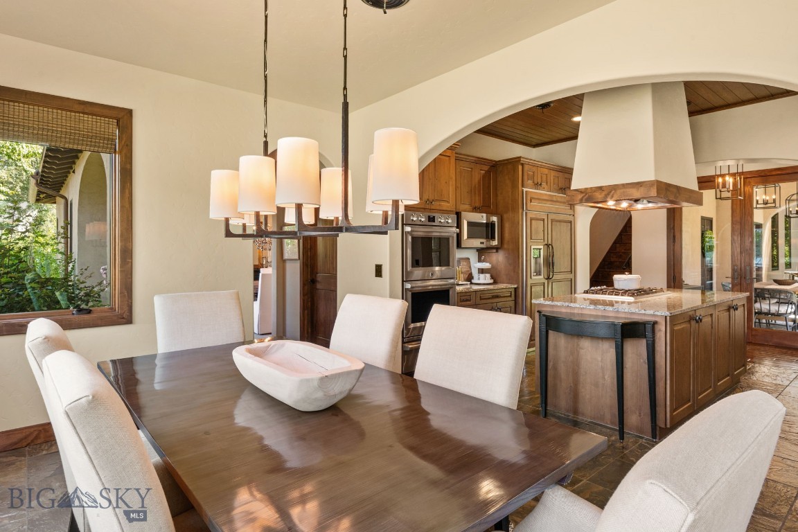 101 Milky Way Drive Property Photo 24