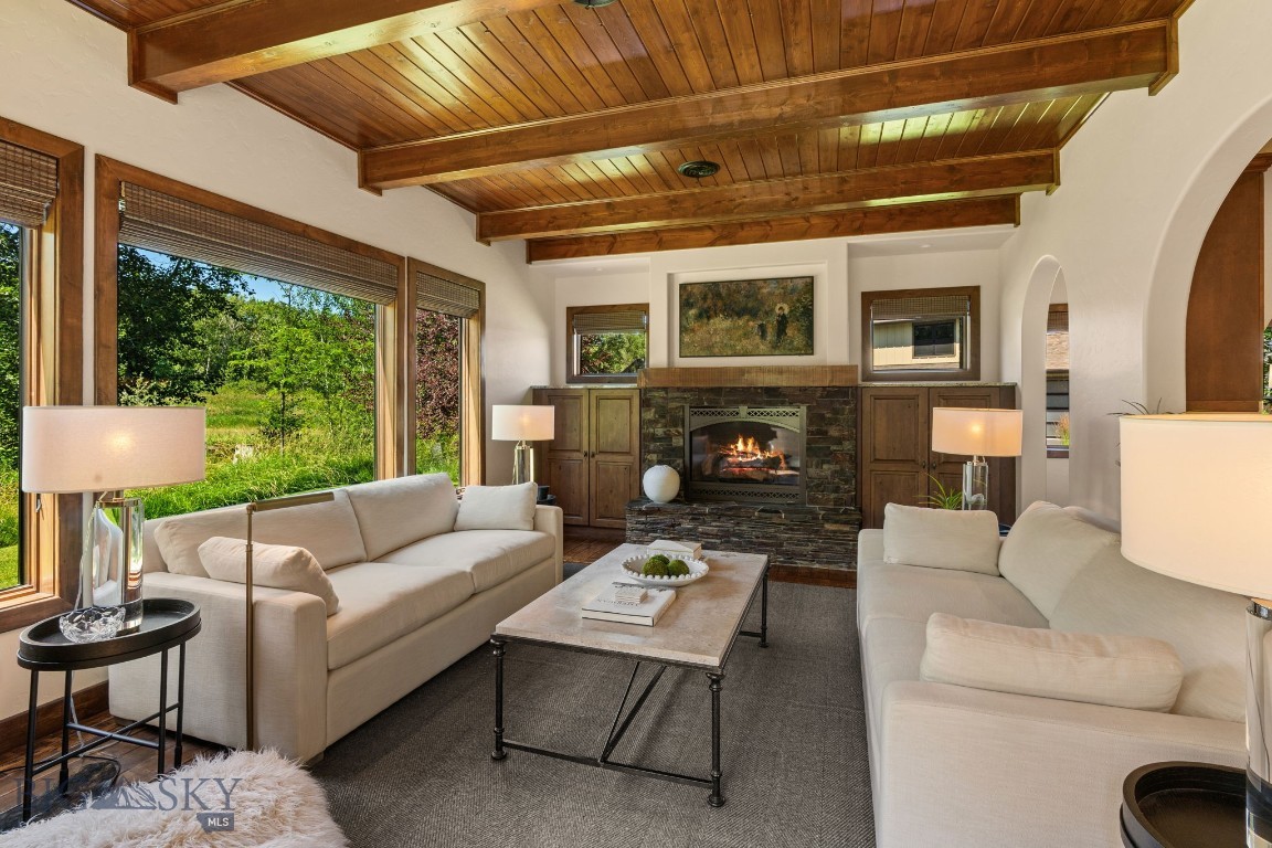 101 Milky Way Drive Property Photo 27