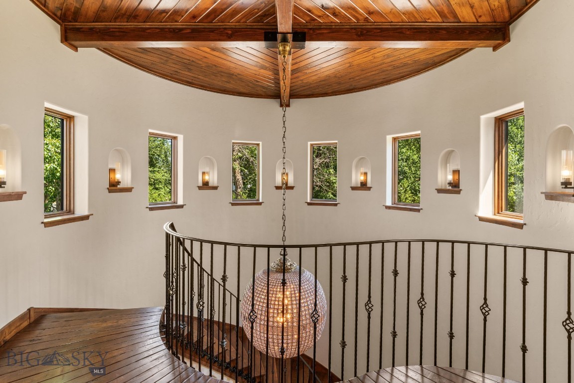 101 Milky Way Drive Property Photo 43