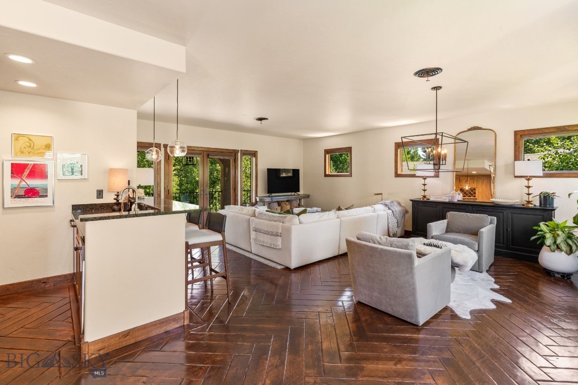 101 Milky Way Drive Property Photo 45