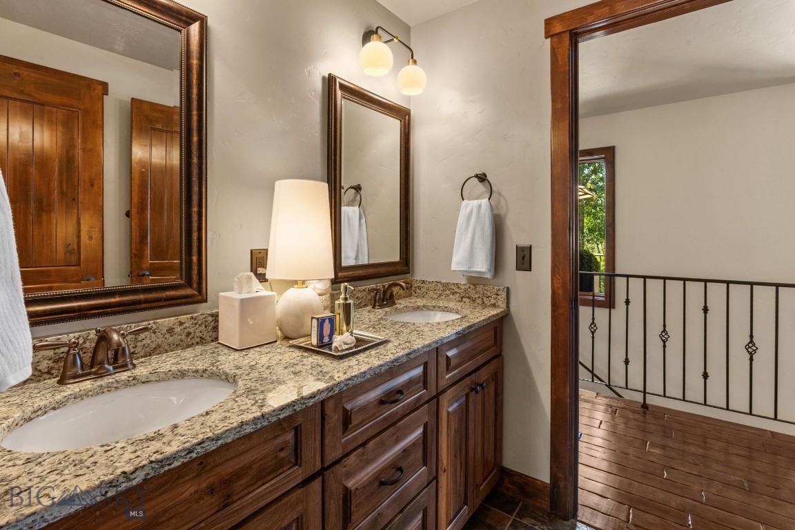 101 Milky Way Drive Property Photo 79