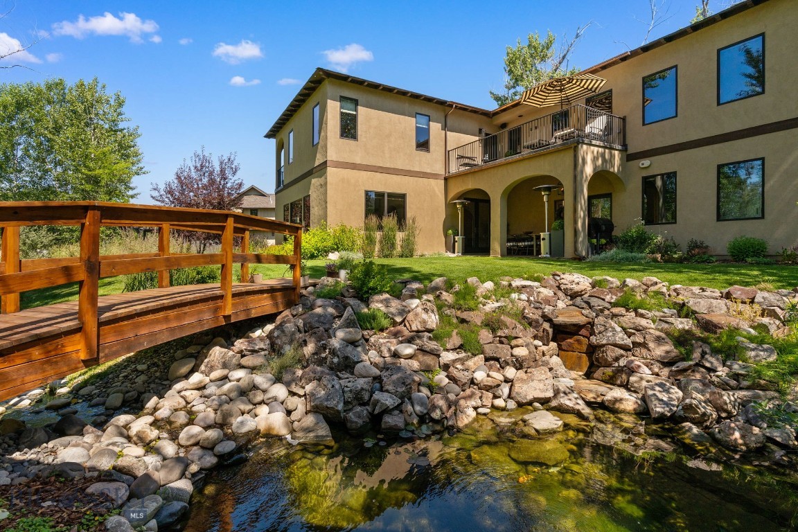 101 Milky Way Drive Property Photo 83