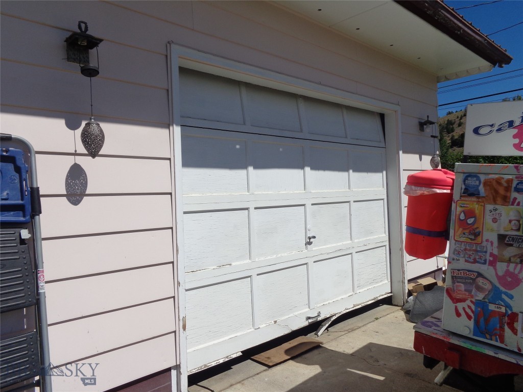 120 Balsam Street Property Photo 8