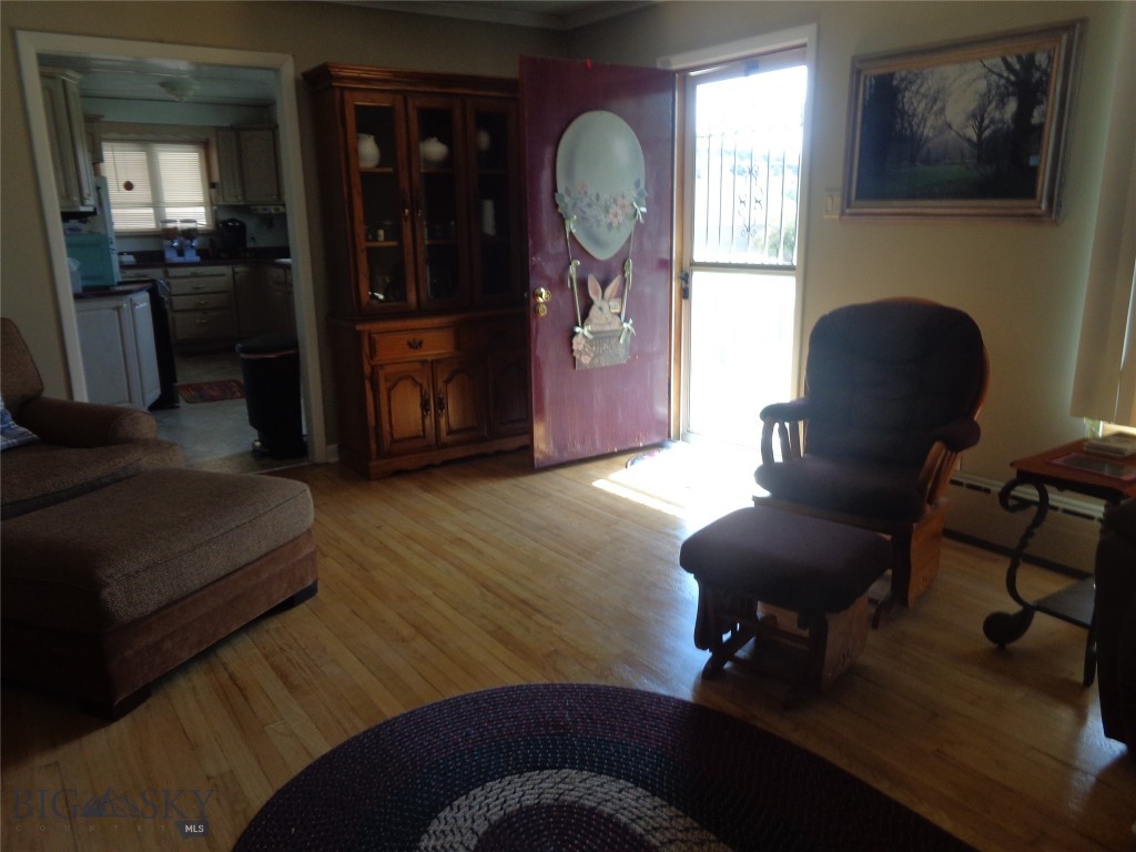 120 Balsam Street Property Photo 9