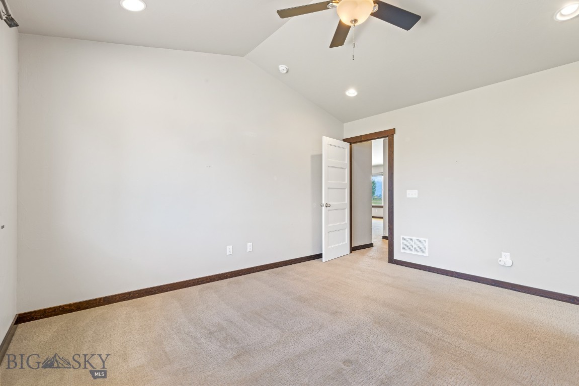 343 Stewart Loop Property Photo 22