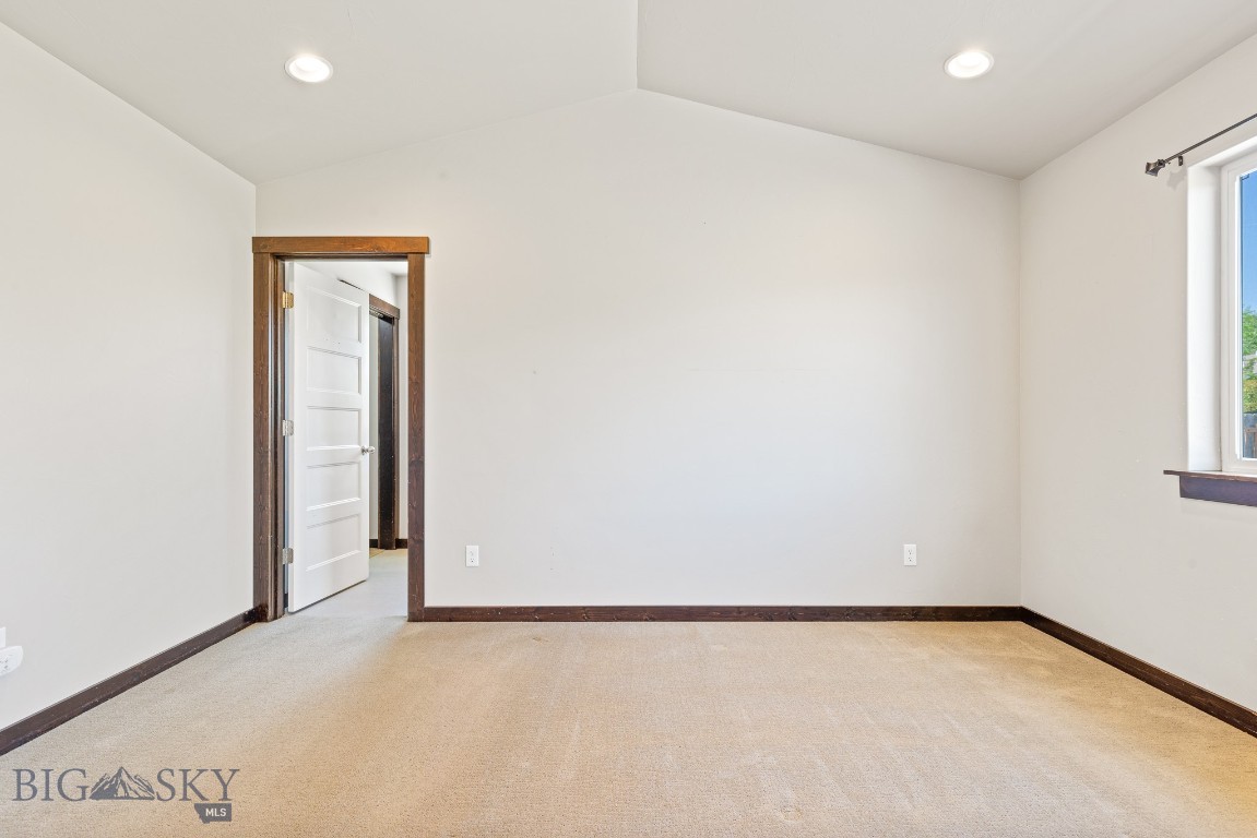 343 Stewart Loop Property Photo 24