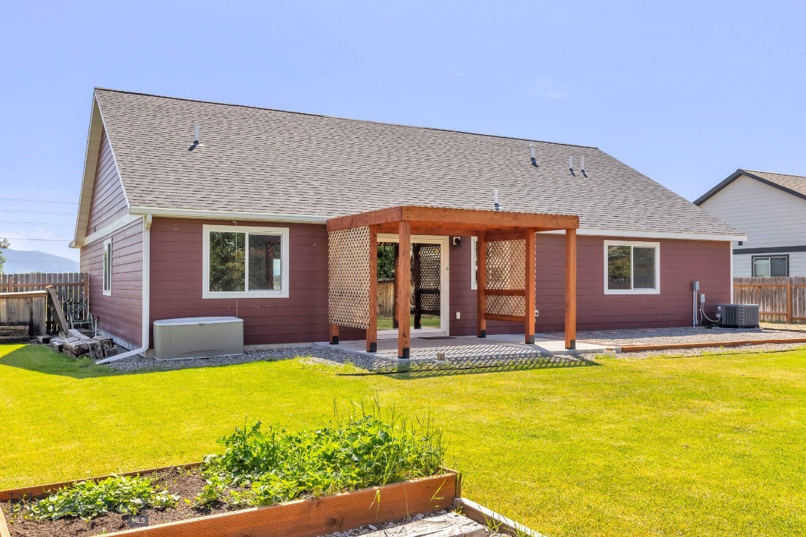 343 Stewart Loop Property Photo 44