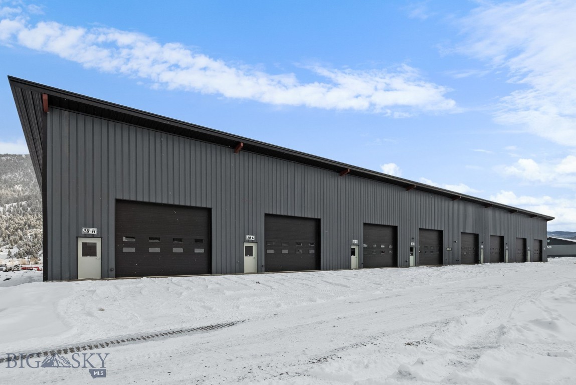 100 Blacksmith Loop E