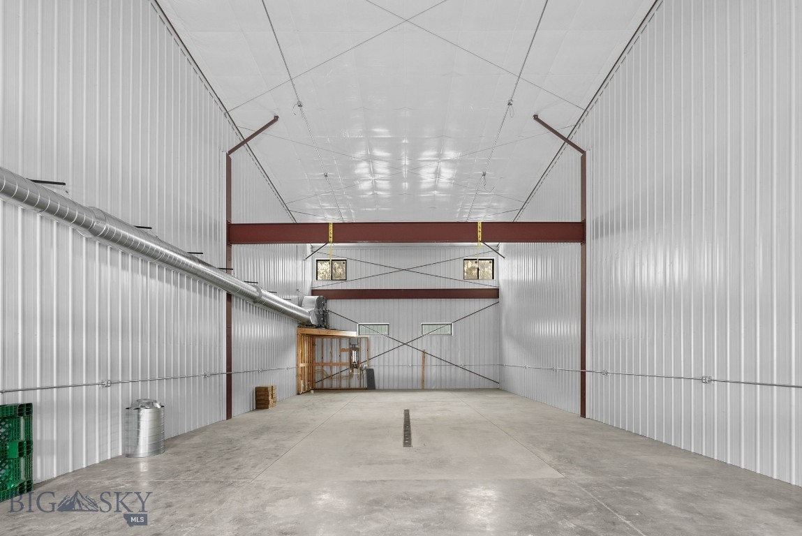 100 Blacksmith Loop E Property Photo 3